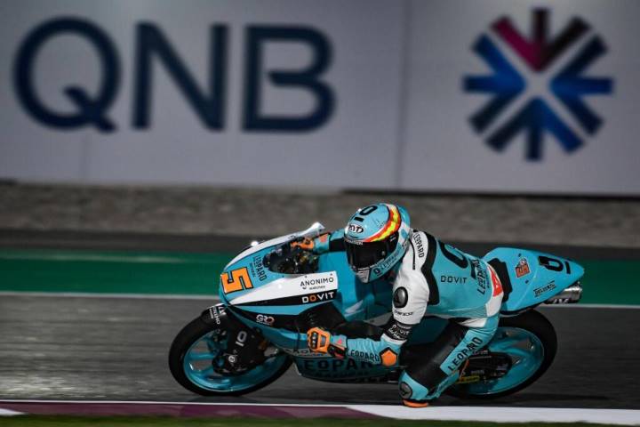 Jaume Masià durante la carrera de Moto3 del Gran Premio de Qatar con la moto del Leopard Racing