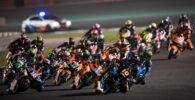 Salida de la carrera de la categoría de Moto2 en el Gran Premio de Qatar
