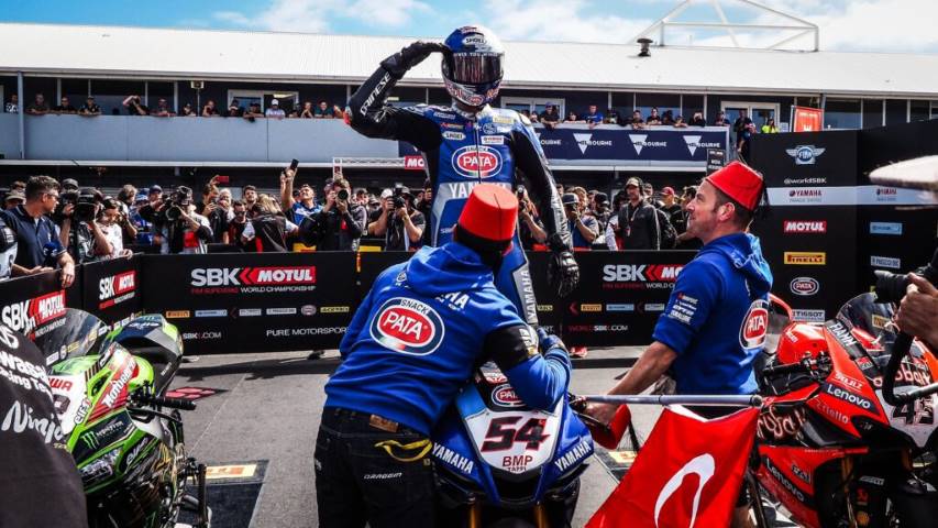 Toprak Razgatlioglu Pata Yamaha World SBK error gasolina