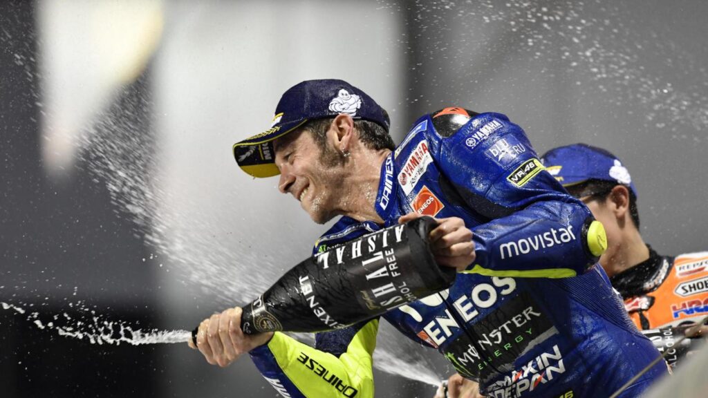 Valentino Rossi seguirá en MotoGP tras renovar con Yamaha por una