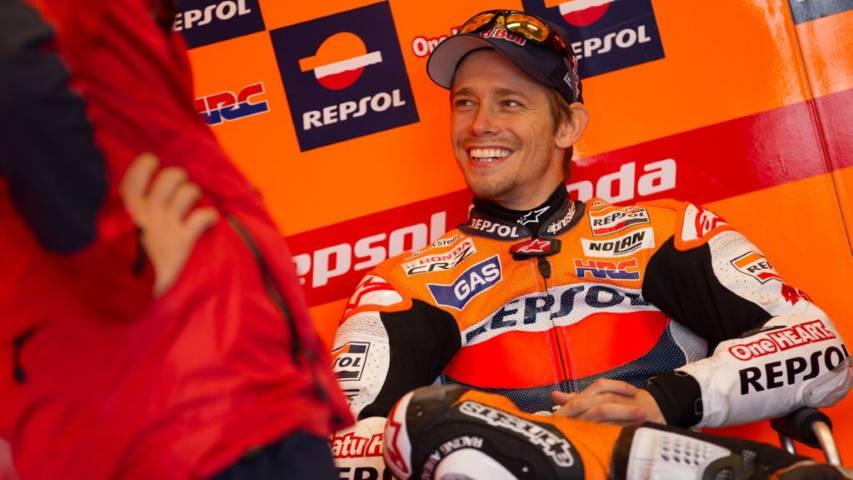 Casey Stoner en el box de Honda