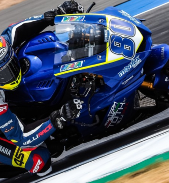 Héctor Barberá pilotando la Yamaha R6 en el Round de Tailandia de 2018