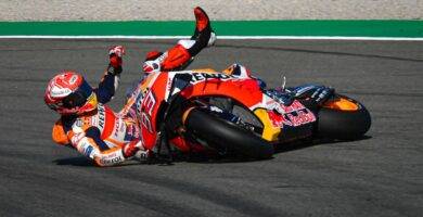 Marc Márquez tras una caída