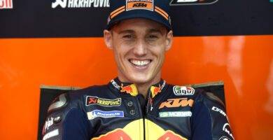 Pol Espargaró en el box de KTM