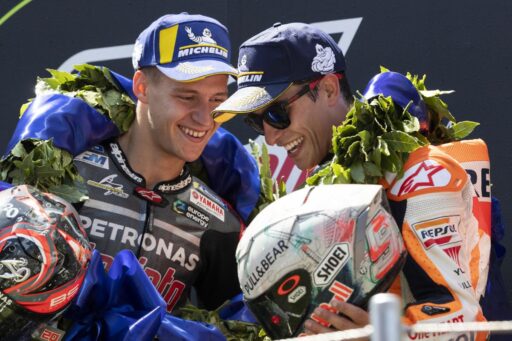 Fabio Quartararo y Marc Márquez en el podio de MotoGP