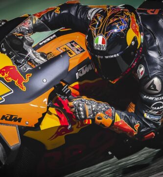 Pol Espargaró pilotando la KTM de MotoGP