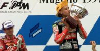 Valentino Rossi en el podio en Mugello en el año 1997