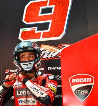 Danilo Petrucci en el box de Ducati durante la última carrera de MotoGP en el circuito de Jerez