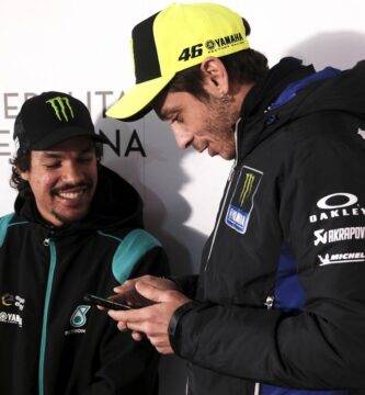 Franco Morbidelli junto a Valentino Rossi