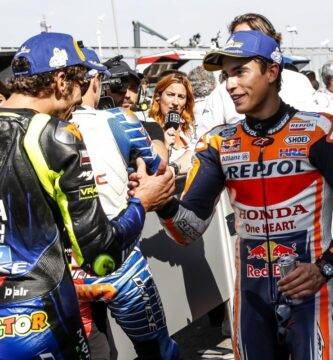 Valentino Rossi y Marc Márquez tras una carrera de MotoGP