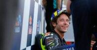 Valentino Rossi en el parque cerrado tras la carrera de MotoGP del Gran Premio de Andalucía
