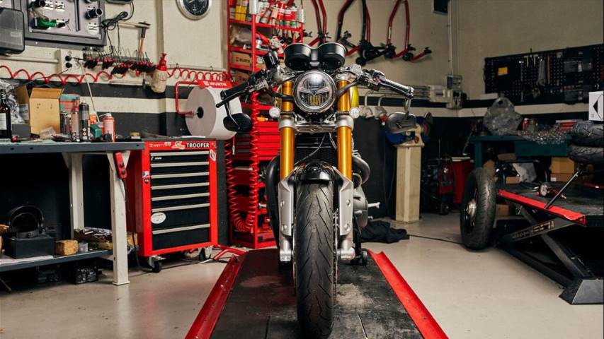 Triumph MQ4