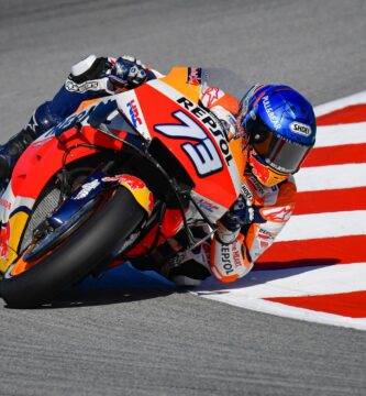 Alex Márquez pilotando la Honda durante los entrenamientos del Gran Premio de Catalunya