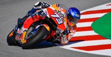 Alex Márquez pilotando la Honda durante los entrenamientos del Gran Premio de Catalunya