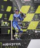 Joan Mir en el podio de Barcelona tras MotoGP
