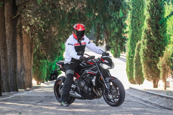 Triumph Street Triple R