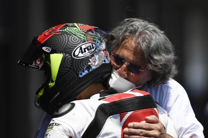 Simoncelli contra Dirección de Carrera