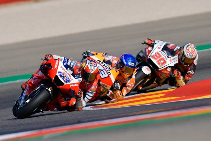regla banderas amarillas Miller Dovizioso Crutchlow MotoGP