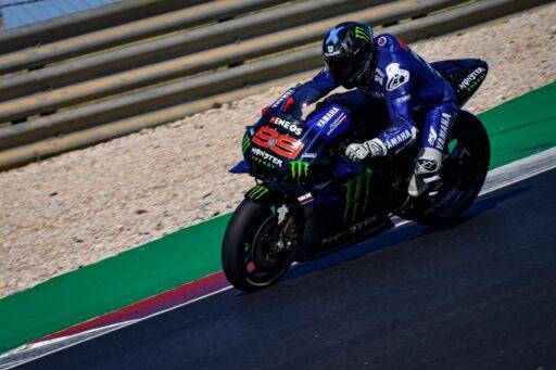 Jorge Lorenzo rodando con la Yamaha en unos test de MotoGP