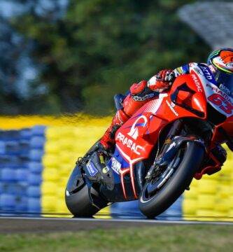 Pecco Bagnaia durante la sesión de clasificación de MotoGP del Gran Premio de Francia