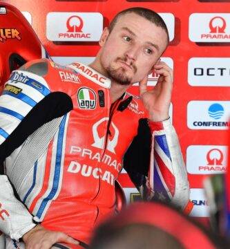 regla banderas amarillas Miller Dovizioso Crutchlow MotoGP