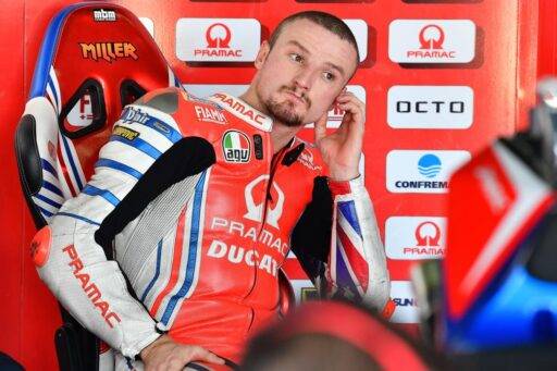 regla banderas amarillas Miller Dovizioso Crutchlow MotoGP