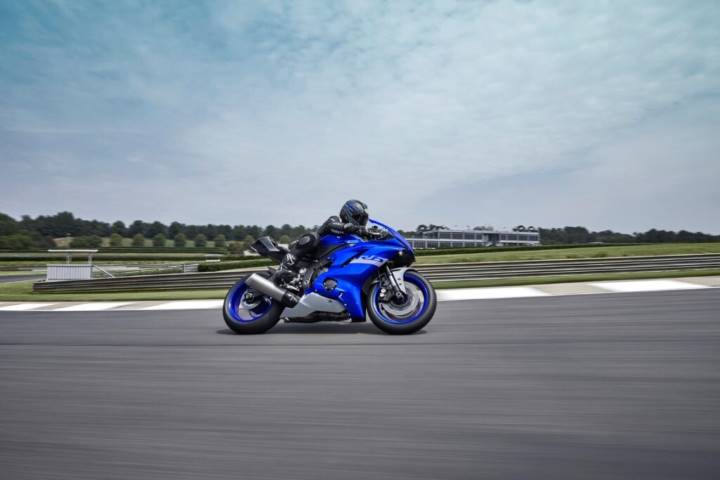 Yamaha R6