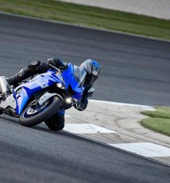 Yamaha R6