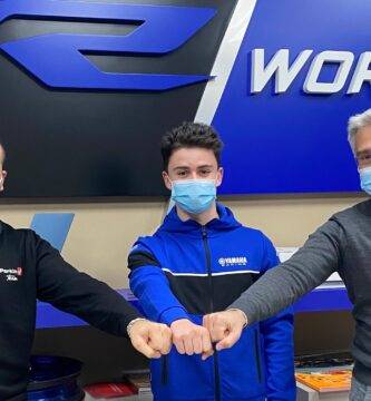 Manu González con Yamaha en Supersport