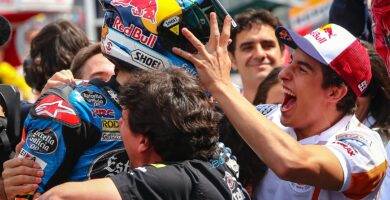 Álex sobre Marc Márquez: "Tenía a un aficionado en casa"