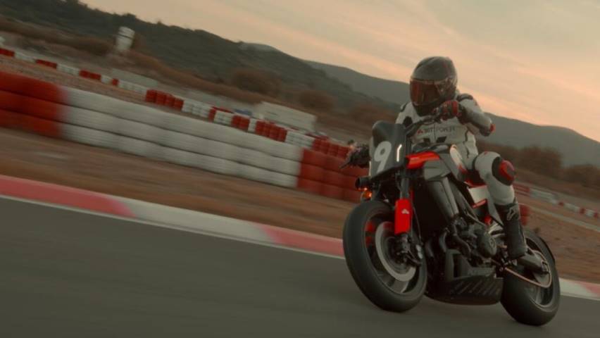 Yamaha XR9