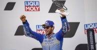 alex rins en el podio en aragon