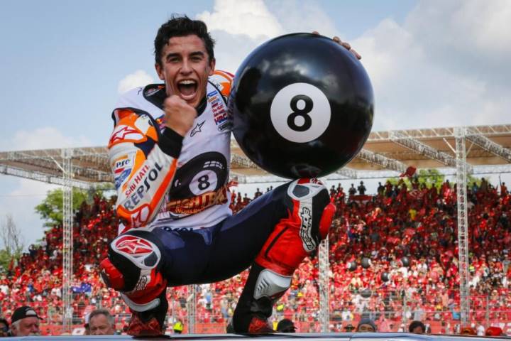 Marc Márquez celebrando el título de MotoGP