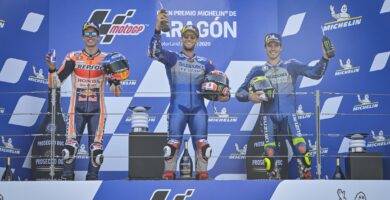 Alex Rins, Álex Márquez y Joan Mir en el podio de Aragón