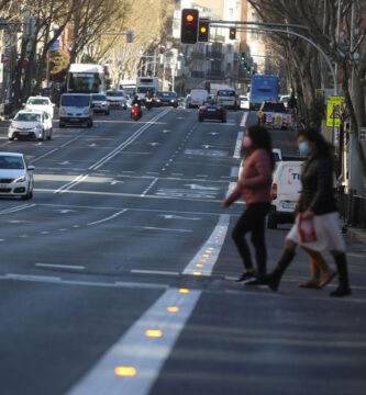 Balizas led instaladas en el carril bus