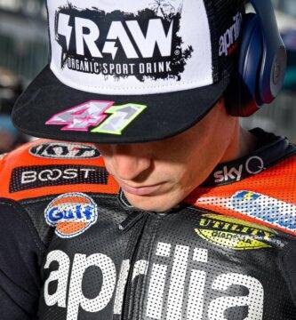 Aleix Espargaró: "Espero poder cumplir el sueño de Aprilia"