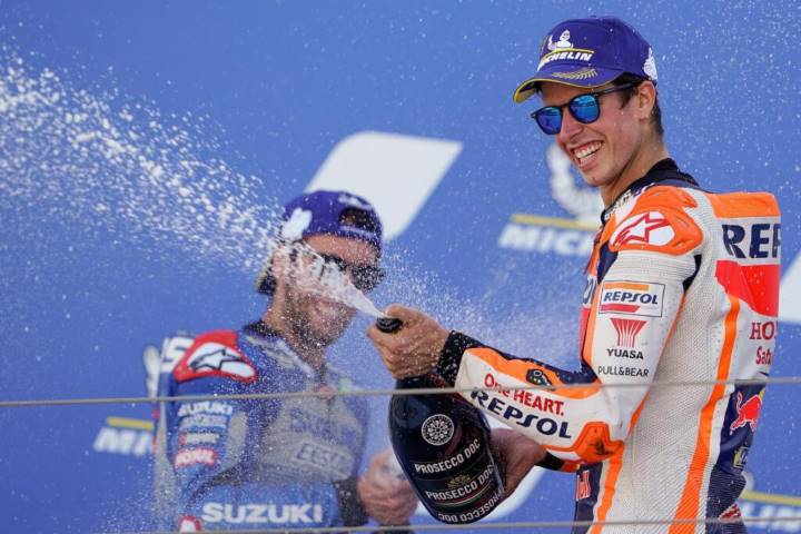 alex-marquez-podio-aragon