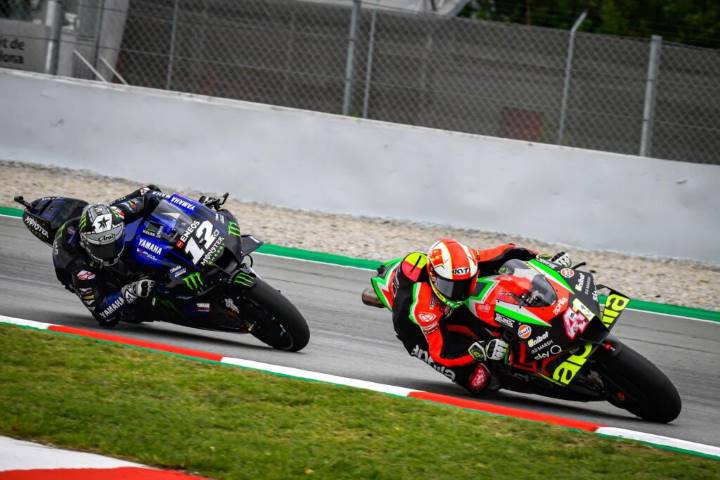 Aleix Espargaró defiende a Viñales