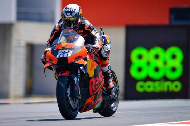 Miguel Oliveira Chicho Lorenzo MotoGP Portimao 