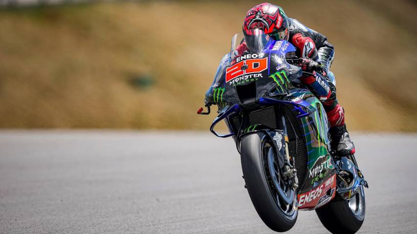 Quartararo banderas Portimao Ducati Yamaha MotoGP