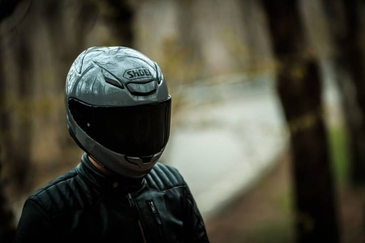 08-img-corver-shoei-nxr2-casco-de-moto-1024x683.jpg