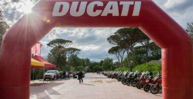 Ducati Dos mares