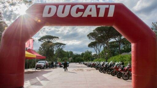 Ducati Dos mares