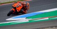 Petrucci: "Rossi y yo estábamos luchando por el podio, ahora por los puntos"