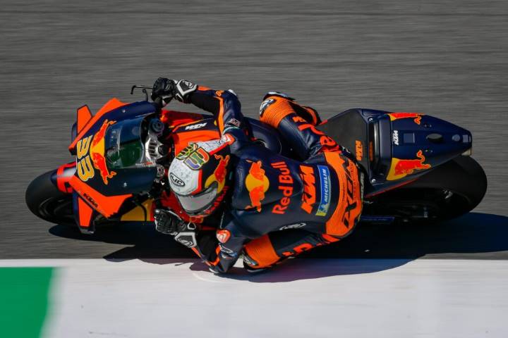 MotoGP Binder Marquez Binder: "Cuando Márquez me golpeó, hizo que saltara el airbag"