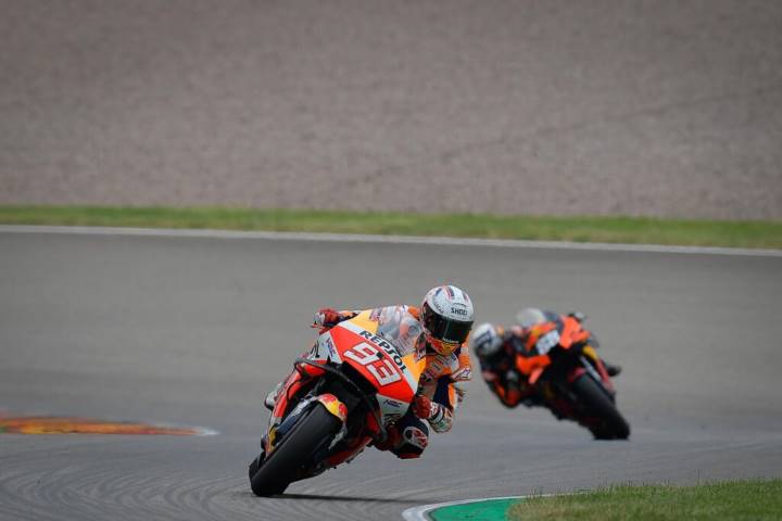 MotoGP Márquez Doctor Costa Dr. Costa: "Creo que Márquez aprendió que las lesiones"