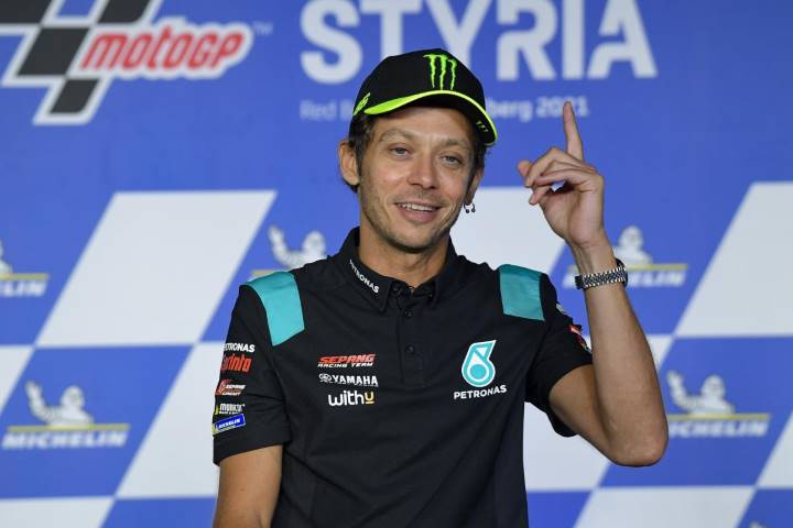 Valentino Rossi Giacomo Agostini MotoGP