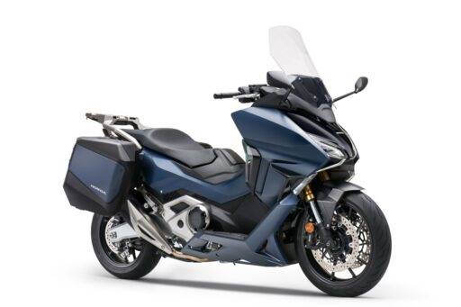 Foto: Honda Oficial - Forza 750 con accesorios originales 