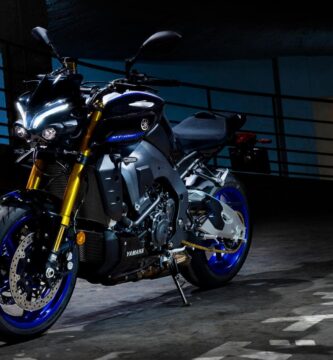 Yamaha Cyan Storm Hyper Naked