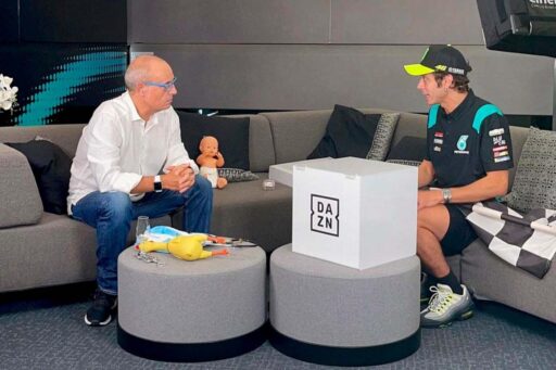 Ernest Riveras y Valentino Rossi - DAZN